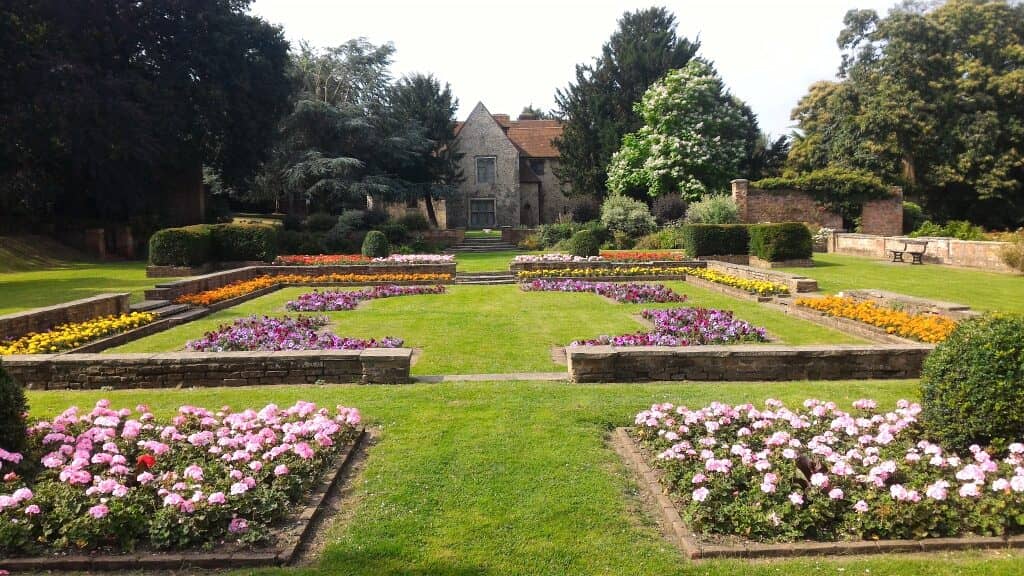 Priory Gardens Bromley Parks